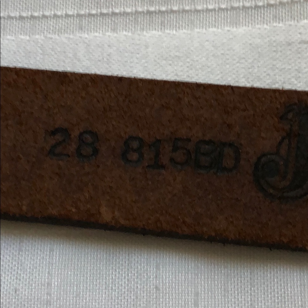 Women’s Justin Leather western style belt Sz 28 Brown Leather with heart buckle - Picture 2 of 16